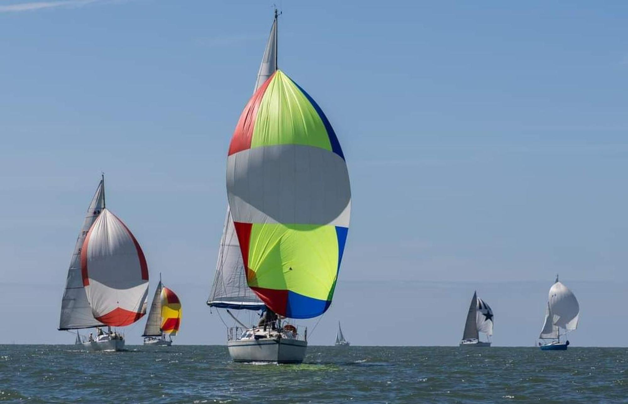 Be Local - Sleep Aboard The Santa Maria Sailing Boat In Lisbon Leilighet Eksteriør bilde