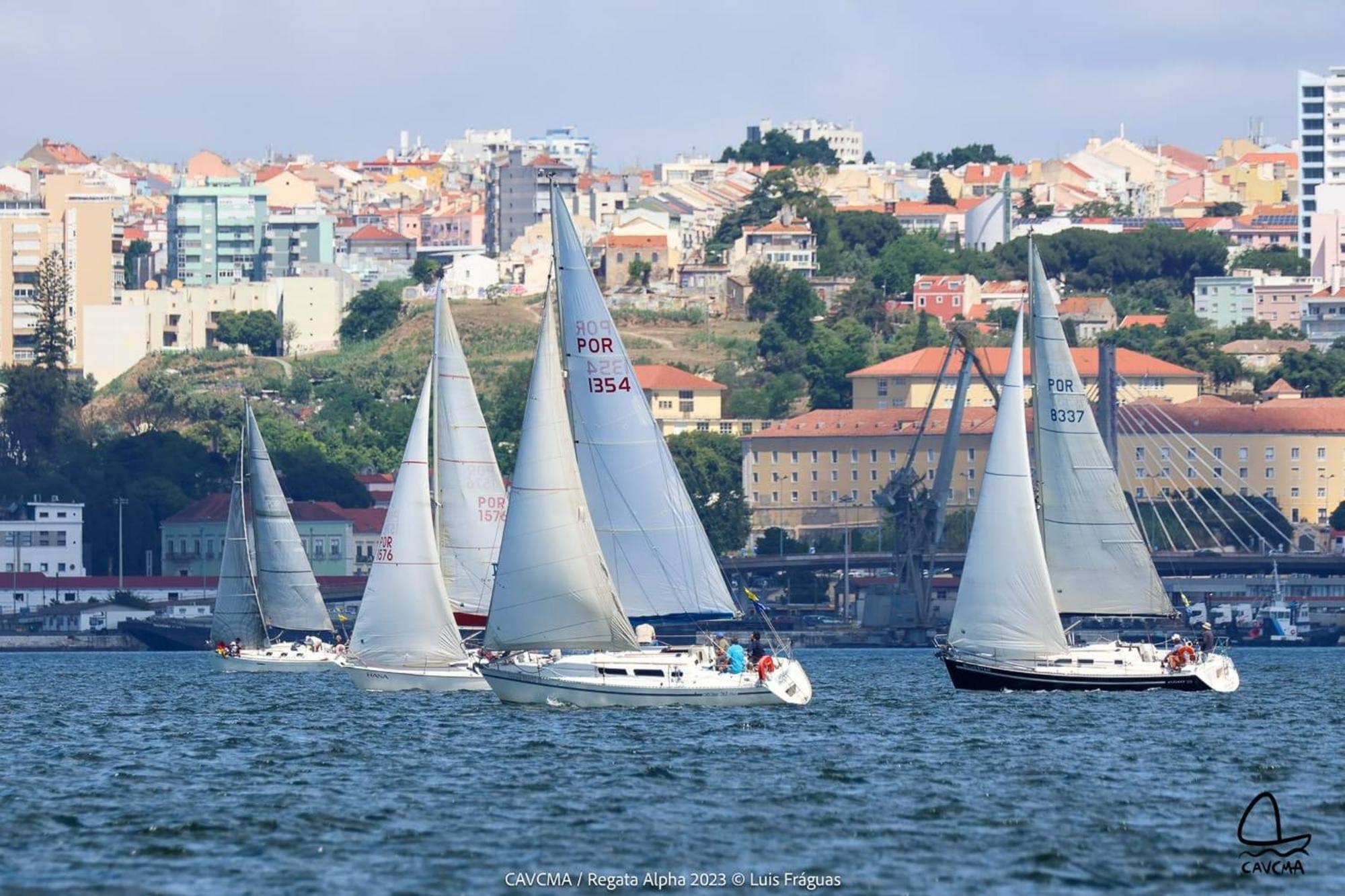 Be Local - Sleep Aboard The Santa Maria Sailing Boat In Lisbon Leilighet Eksteriør bilde