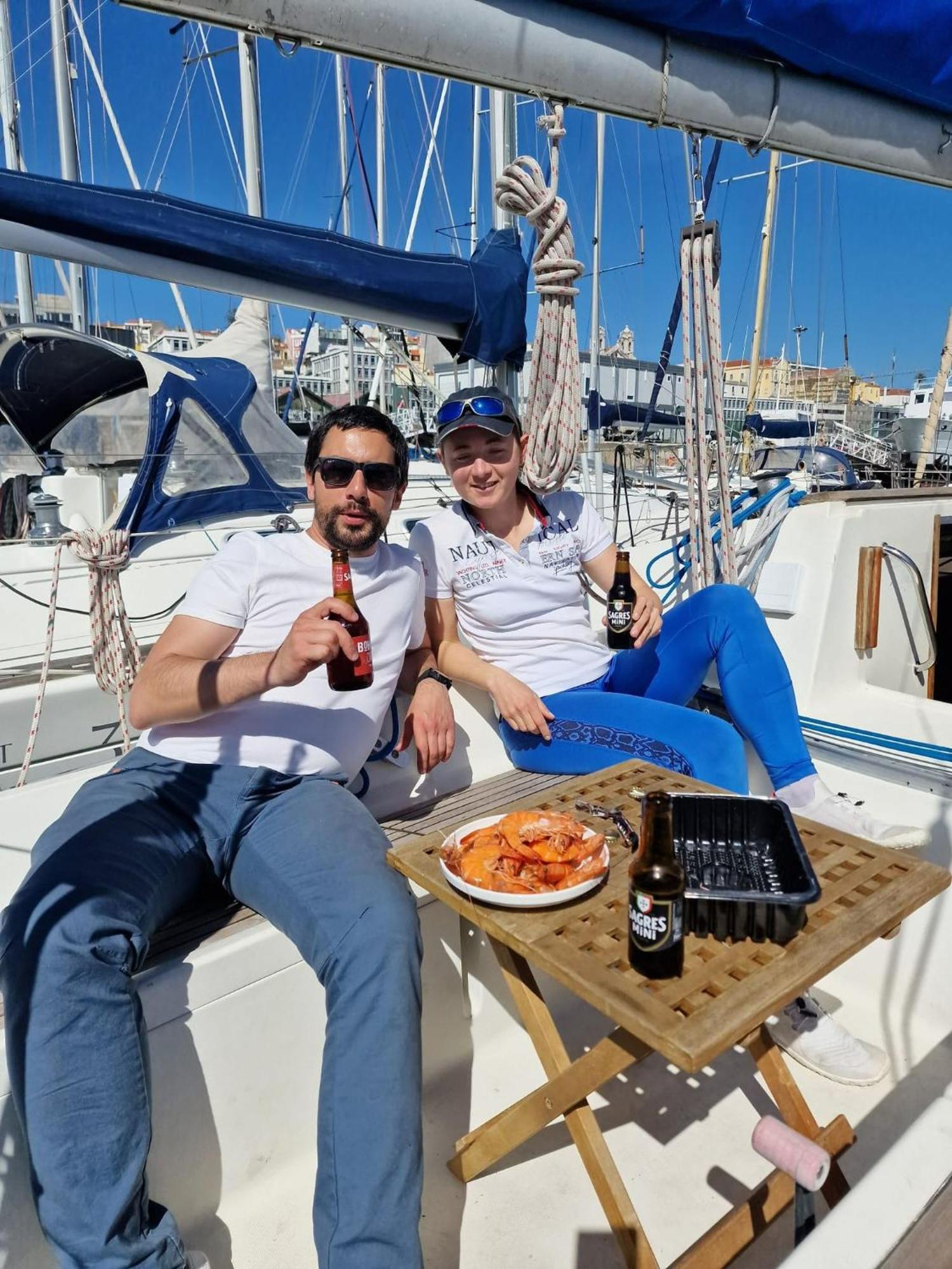 Be Local - Sleep Aboard The Santa Maria Sailing Boat In Lisbon Leilighet Eksteriør bilde