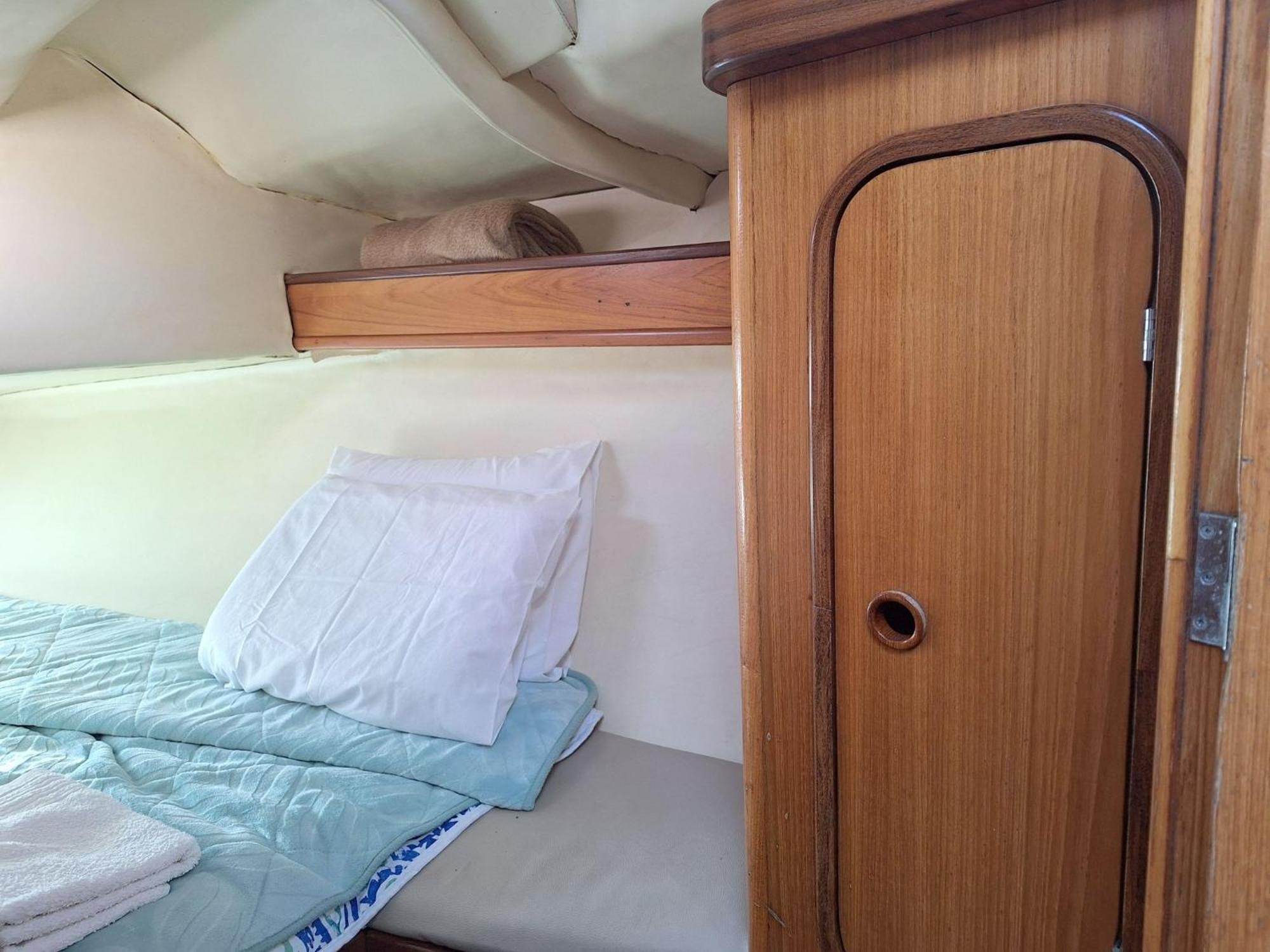 Be Local - Sleep Aboard The Santa Maria Sailing Boat In Lisbon Leilighet Eksteriør bilde